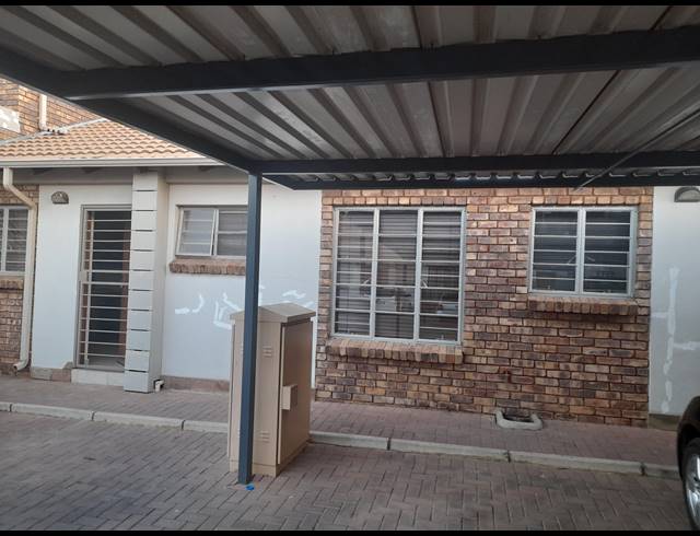 2 BEDROOM SIMPLEX FOR SALE IN ANDEON AH